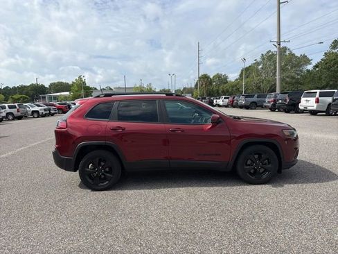 Used 2020 Jeep Cherokee Latitude Plus FWD image 4