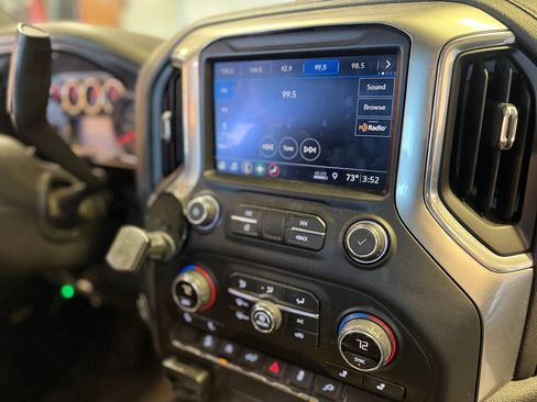 Used 2019 Chevrolet Silverado 1500 LT Trail Boss image 6