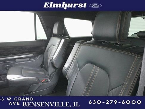 Used 2024 Ford Expedition Platinum image 26