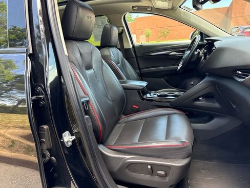 Used 2023 Buick Envision Essence w/ Sport Touring Package FWD image 30