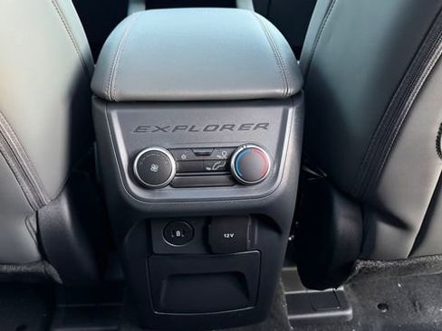 New 2026 Ford Explorer Active w/ Active Comfort Package image 16