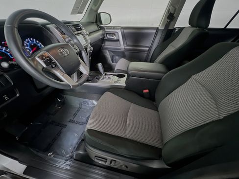 Used 2018 Toyota 4Runner SR5 image 15