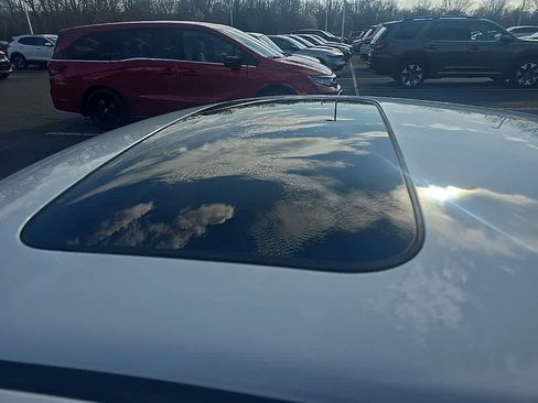 Used 2018 Honda Civic EX-T image 12