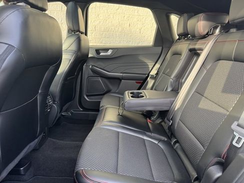 Used 2024 Ford Escape ST-Line w/ Tech Pack #1 image 22