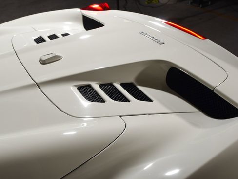 Used 2013 Ferrari 458 Spider image 24