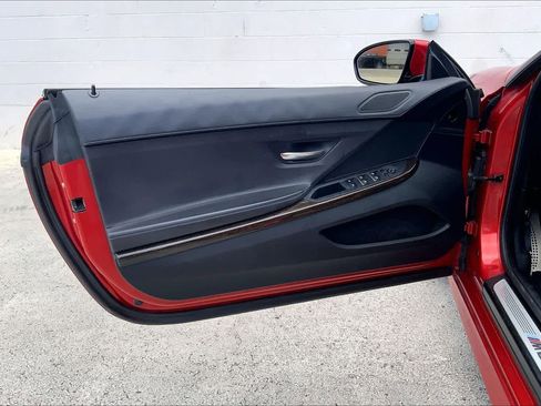 Used 2013 BMW M6 Convertible RWD image 26