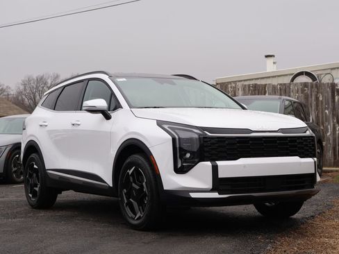 New 2026 Kia Sportage EX image 1