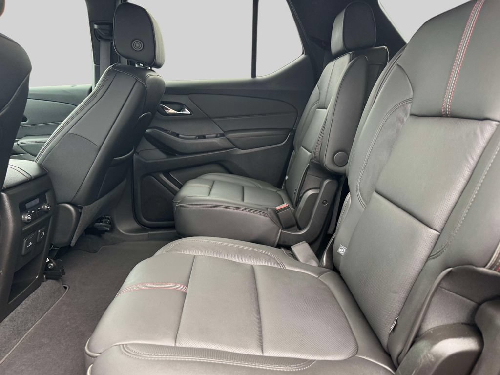 Used 2023 Chevrolet Traverse RS AWD/4WD image 10