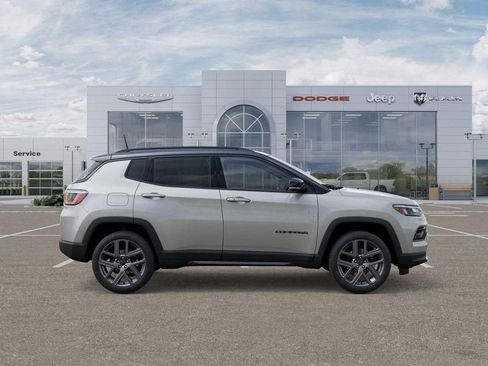 New 2026 Jeep Compass Limited image 21