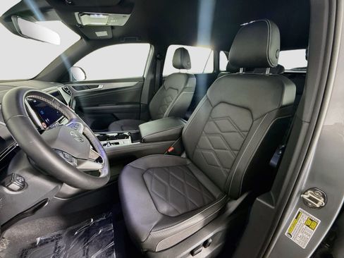 Used 2026 Volkswagen Atlas Cross Sport SE FWD image 22