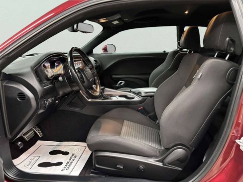 Used 2022 Dodge Challenger R/T Scat Pack w/ Driver Convenience Group RWD image 15