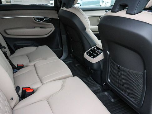 New 2026 Volvo XC90 B5 Plus w/ Protection Package AWD/4WD image 18