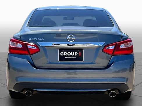 Used 2017 Nissan Altima 2.5 S w/ Power Driver Seat Package FWD image 5