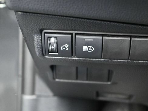 Certified 2025 Toyota Corolla Cross XLE AWD/4WD image 14