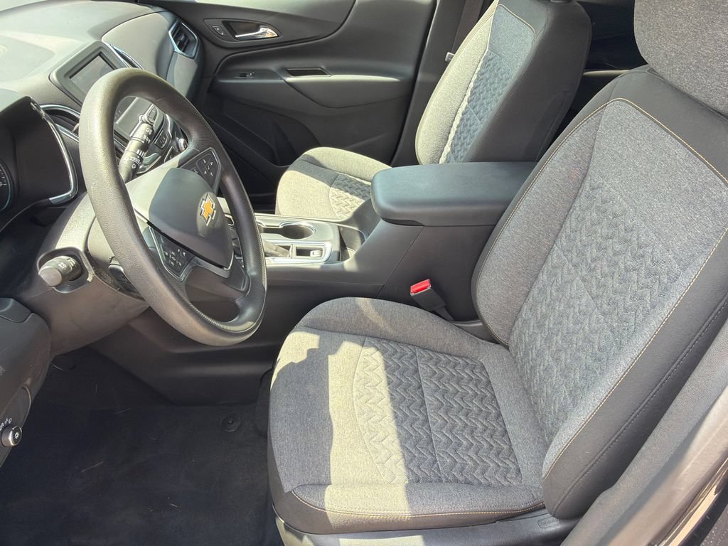 Used 2023 Chevrolet Equinox LT FWD image 9