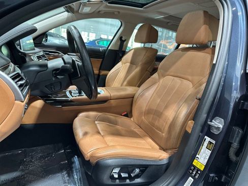 Used 2020 BMW 740i xDrive w/ Cold Weather Package AWD/4WD image 42