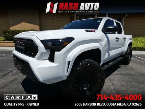 Used 2024 Toyota Tacoma SR RWD image 16