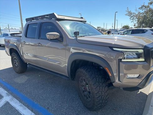 Used 2024 Nissan Frontier PRO-4X w/ Pro Premium Package image 9