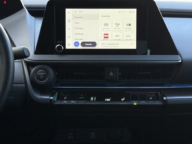 Used 2025 Toyota Prius FWD image 16