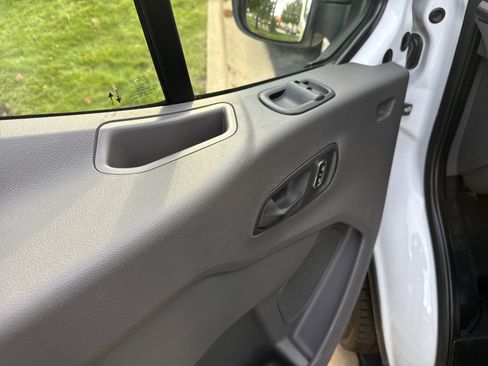 Used 2023 Ford Transit 250 Low Roof AWD w/ Exterior Upgrade Package image 12