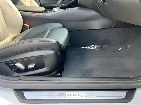 Used 2019 BMW 530i RWD image 32
