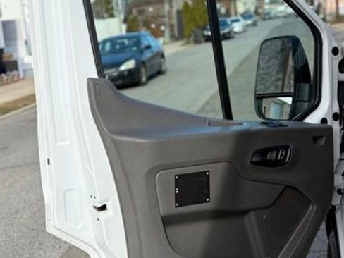 Used 2022 Ford Transit 250 148 High Roof w/ Load Area Protection Package image 17
