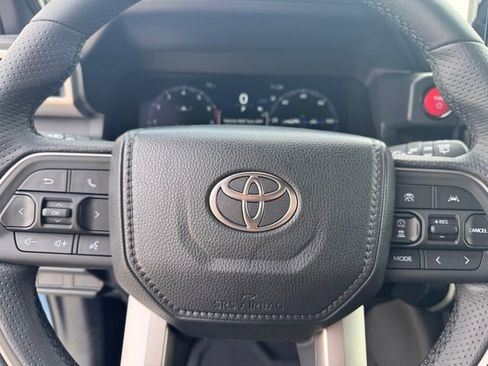 New 2026 Toyota 4Runner TRD Off-Road Premium AWD/4WD image 12