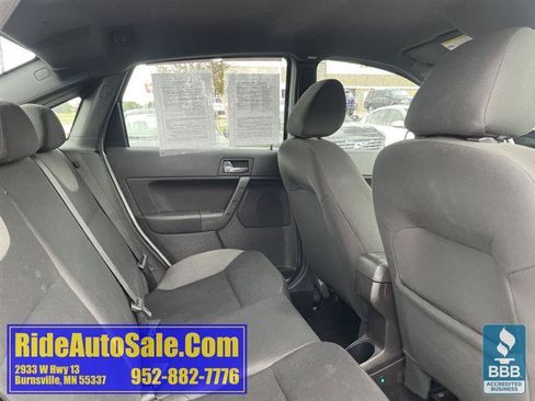 Used 2009 Ford Focus SES FWD image 16