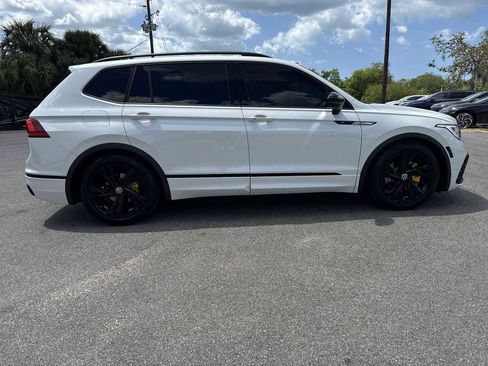 Used 2023 Volkswagen Tiguan SE R-Line image 15