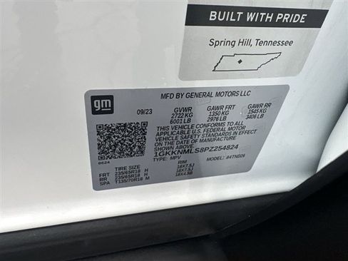 Certified 2023 GMC Acadia SLT image 33