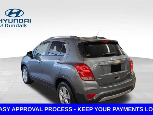 Used 2019 Chevrolet Trax LT w/ LT Convenience Package FWD image 5