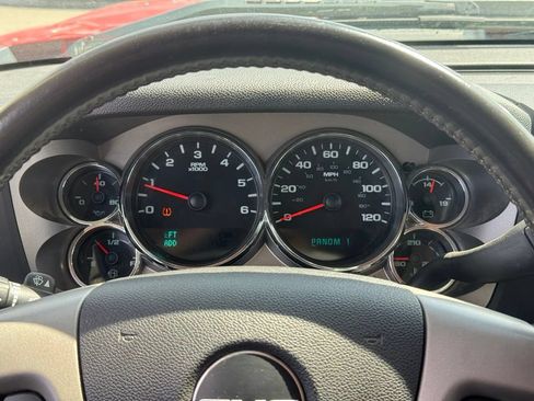 Used 2011 GMC Sierra 2500 SLE w/ SLE Preferred Package AWD/4WD image 24