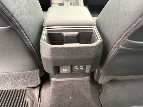Used 2024 Toyota Tacoma Limited AWD/4WD image 22