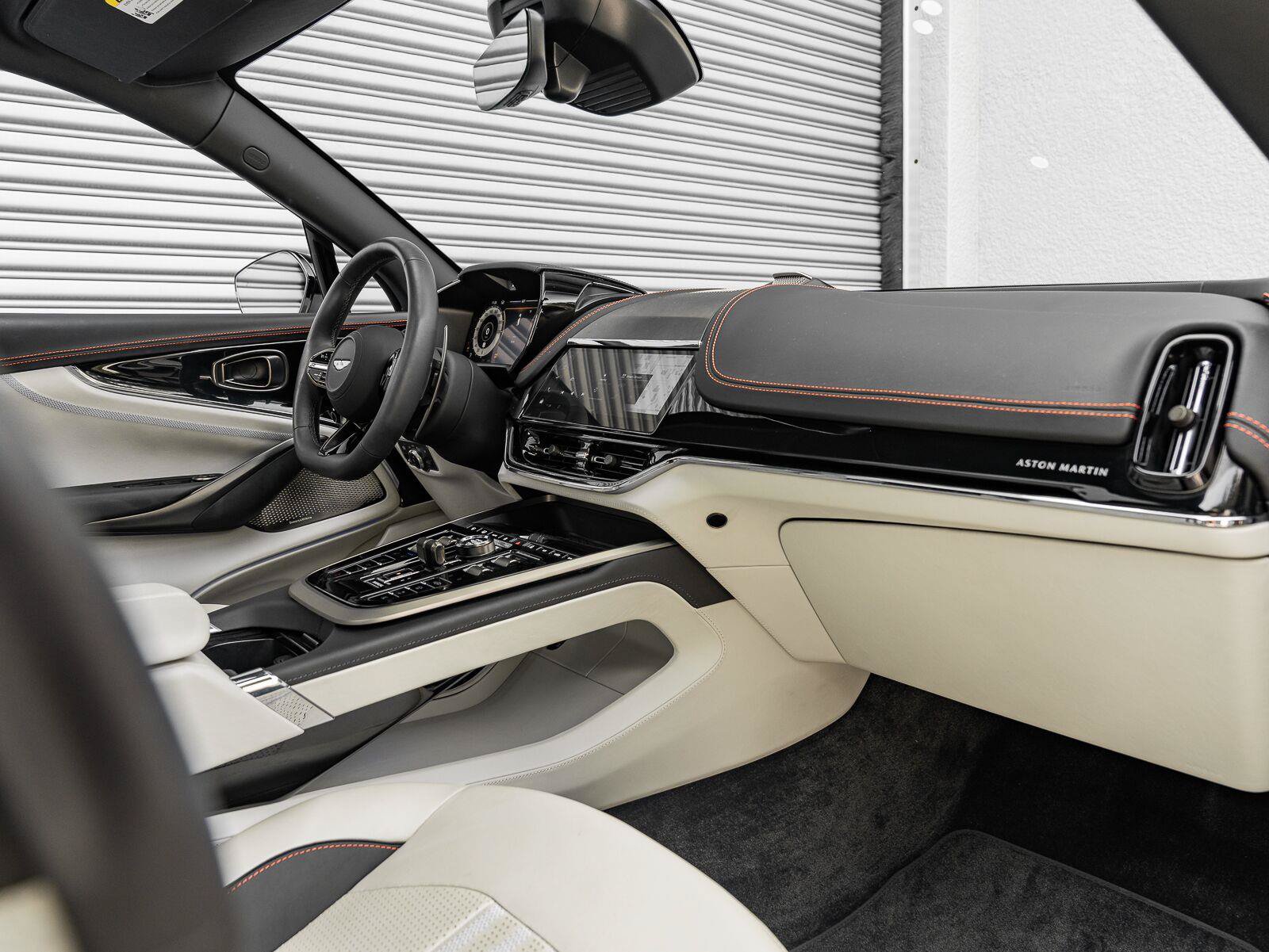 Used 2025 Aston Martin DBX 707 AWD/4WD image 6