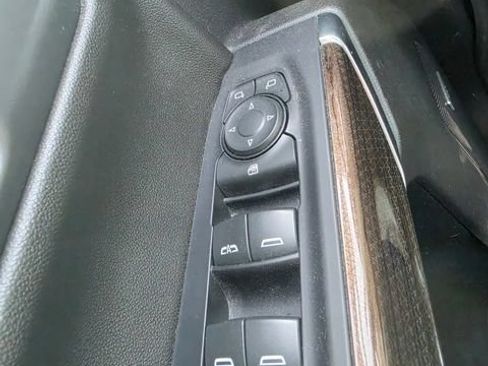 Used 2021 Chevrolet Silverado 1500 RST AWD/4WD image 21