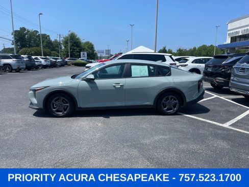 Used 2025 Kia K4 FWD image 2