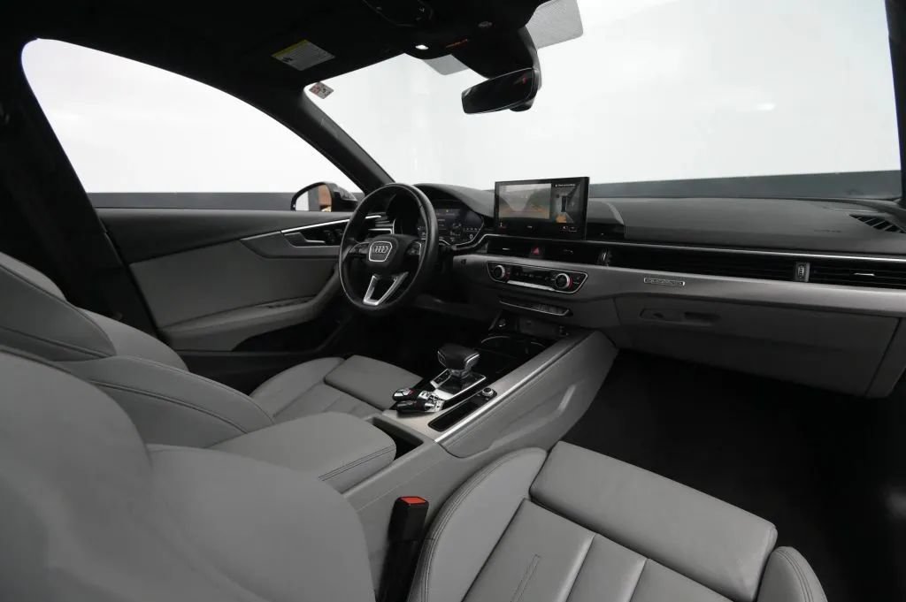 Used 2022 Audi A4 2.0T Premium Plus w/ Premium Plus Package AWD/4WD image 48