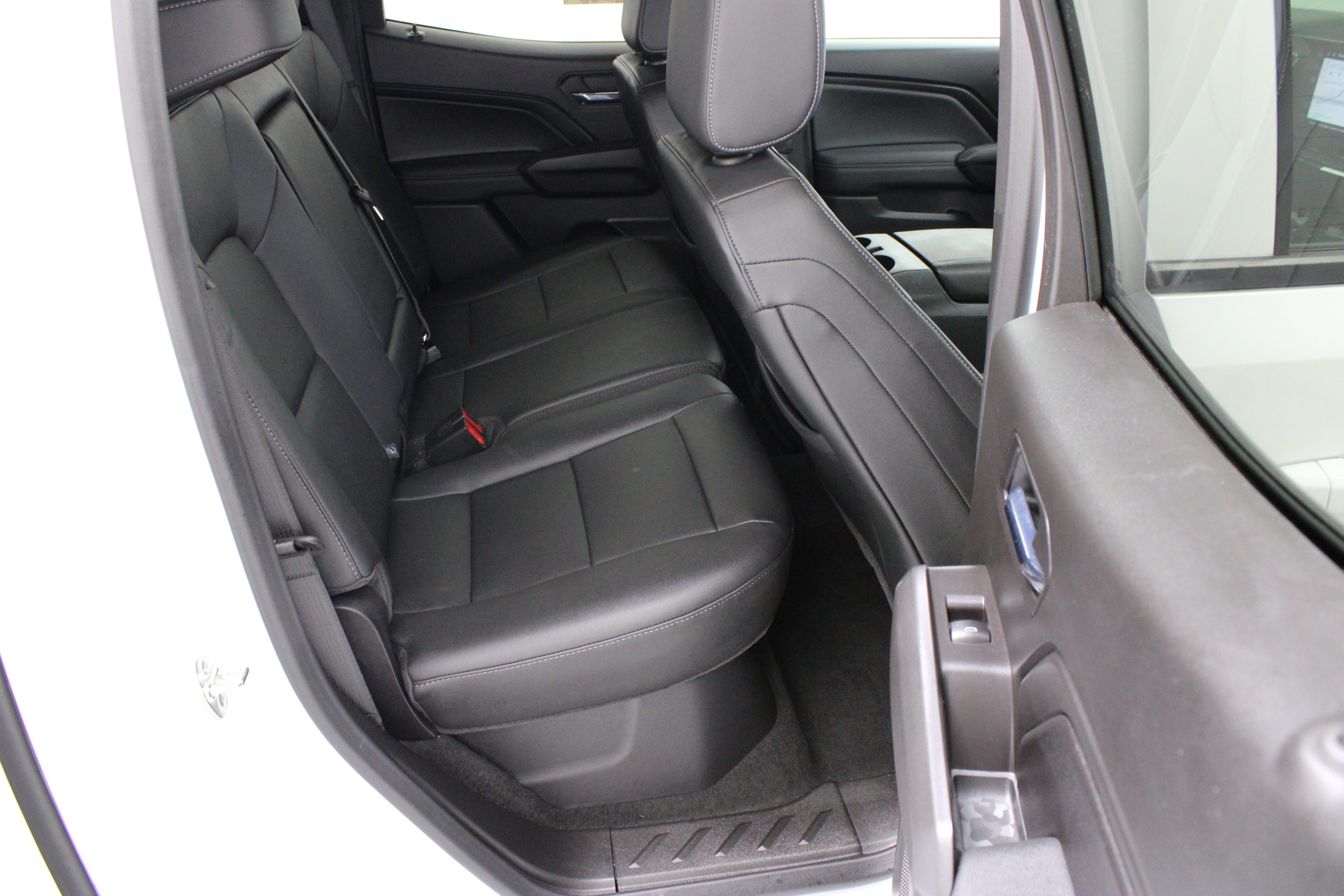Used 2026 Chevrolet Colorado LT w/ LT Convenience Package RWD image 33