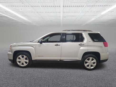 Used 2016 GMC Terrain SLT image 1