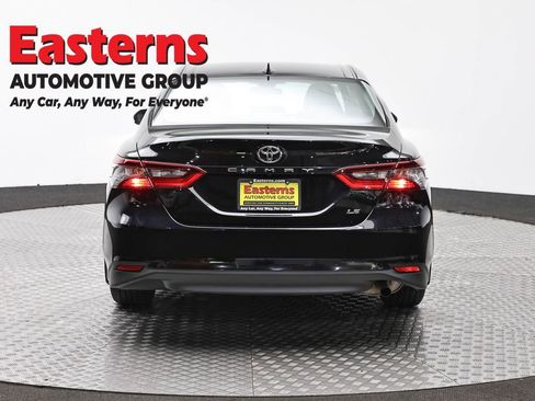 Used 2024 Toyota Camry LE image 6