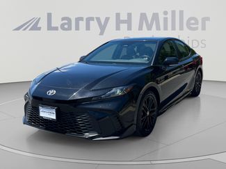 Used 2025 Toyota Camry SE FWD video 1