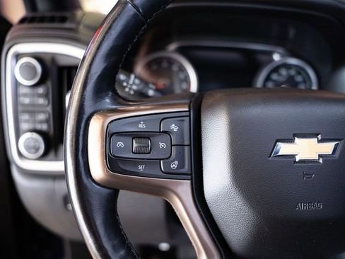 Used 2019 Chevrolet Silverado 1500 High Country image 18