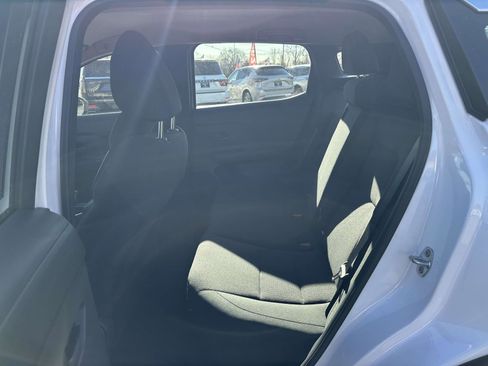 Used 2025 Nissan Kicks S image 13