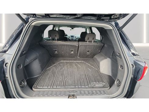 Used 2020 Chevrolet Equinox LT w/ Driver Convenience Package image 17