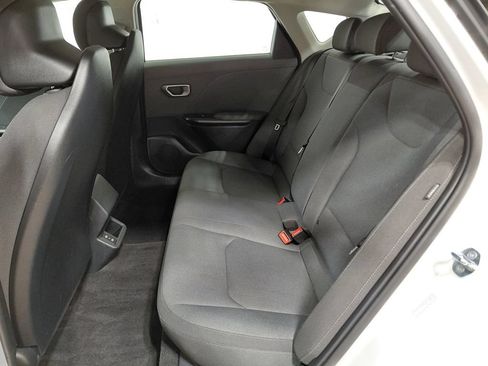 Used 2025 Kia K4 FWD image 40