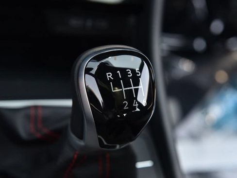 New 2026 Volkswagen Jetta GLI Autobahn FWD image 18