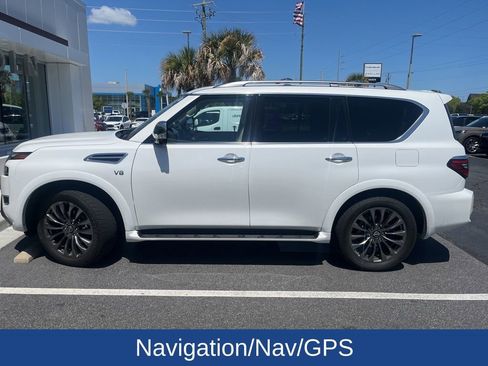 Used 2022 Nissan Armada Platinum w/ Captain's Chairs Package image 5