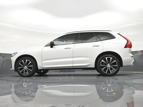 Used 2024 Volvo XC60 B5 Plus w/ Protection Package Premier AWD/4WD image 29