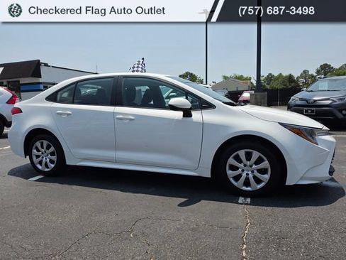 Used 2024 Toyota Corolla LE FWD image 10