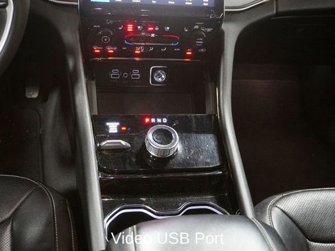 Used 2023 Jeep Grand Cherokee Limited w/ Luxury Tech Group II image 14